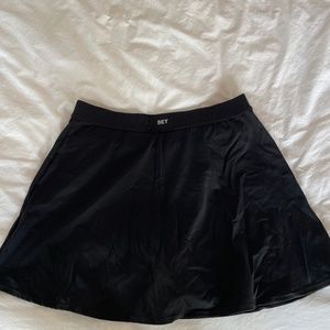Set Active Skort